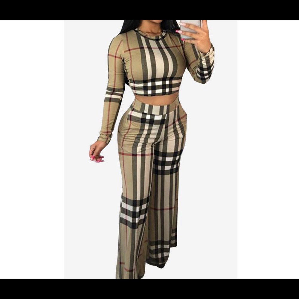 Crop top pants set